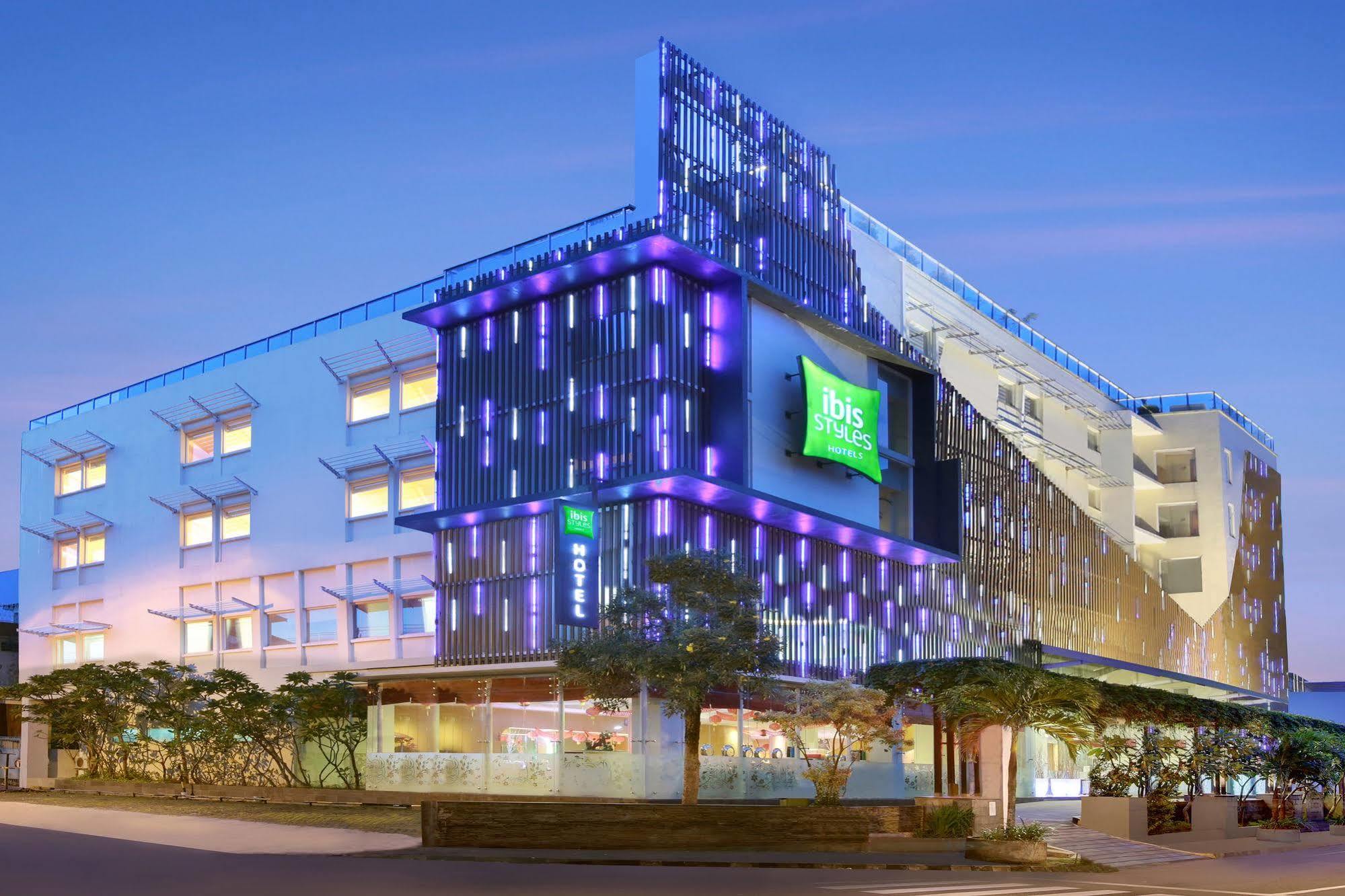 Ibis Styles Yogyakarta Hotel Exterior foto